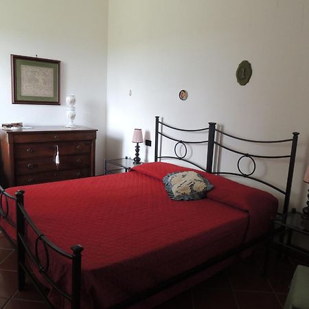 Agriturismo Podere Borgognano ماسا ماريتيما الغرفة الصورة