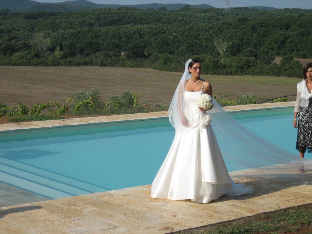 Agriturismo Podere Borgognano ماسا ماريتيما المظهر الخارجي الصورة